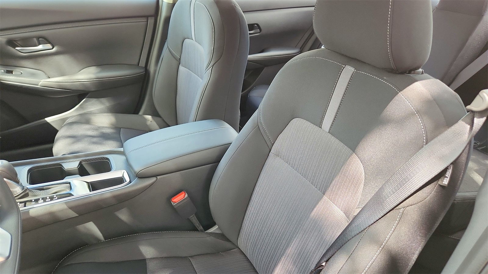 Vehicle image 10 of 20