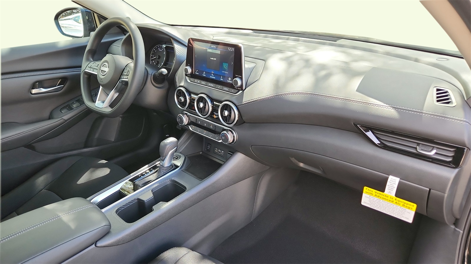 Vehicle image 18 of 20