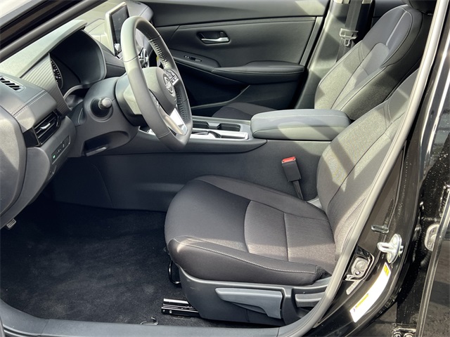 2025 Nissan Sentra SV Image 20 of 28