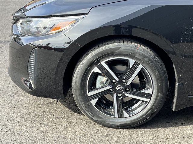 2025 Nissan Sentra SV Image 27 of 28