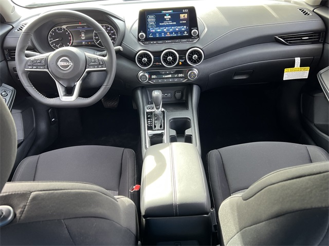 2025 Nissan Sentra SV Image 22 of 28