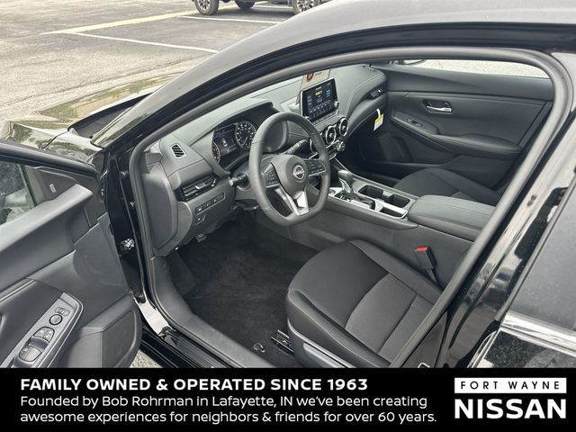 Vehicle image 34 of 36