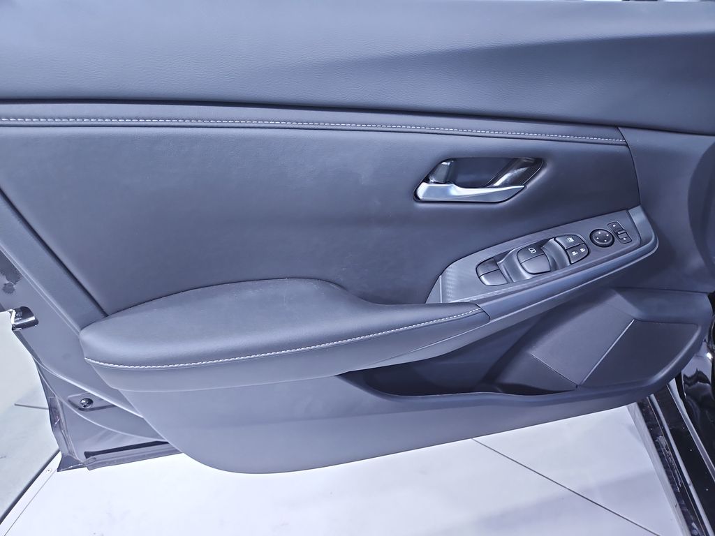 2025 Nissan Sentra SV Image 23 of 28