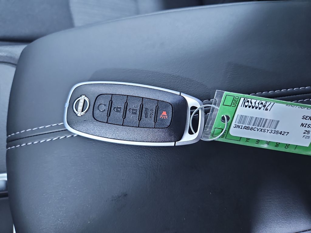 2025 Nissan Sentra SV Image 26 of 28