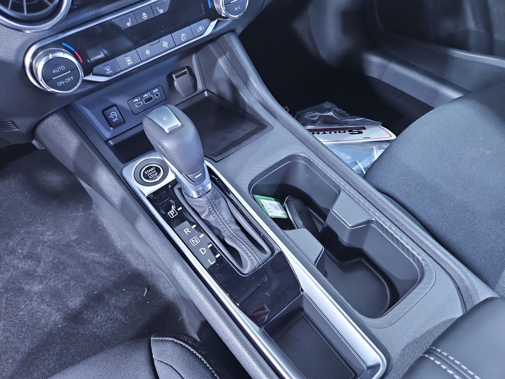 2025 Nissan Sentra SV Image 22 of 28