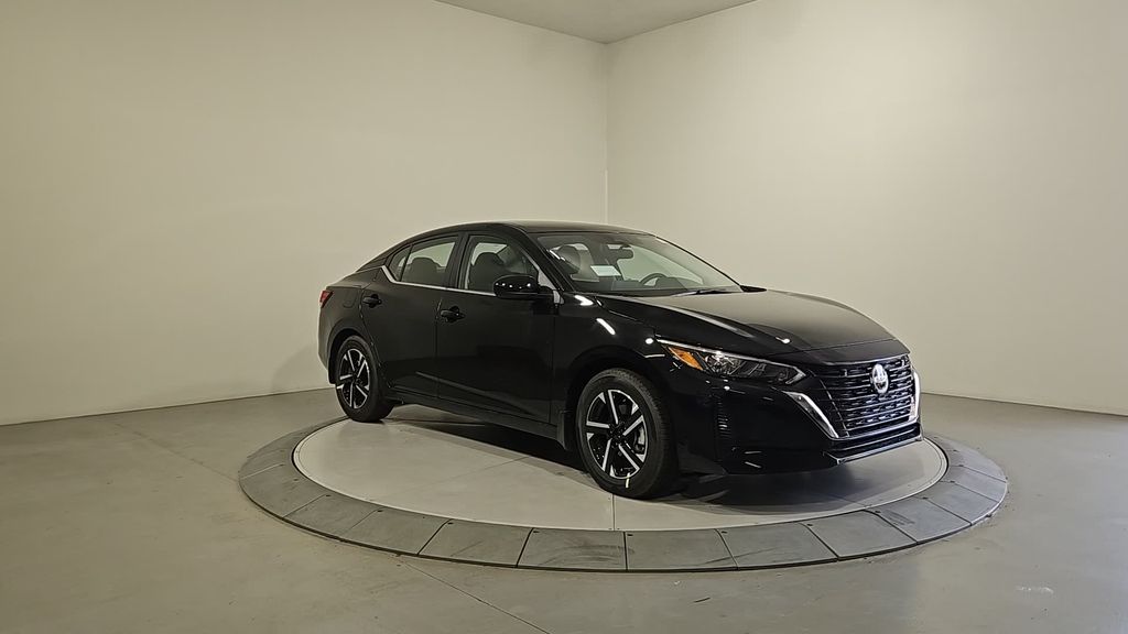 2025 Nissan Sentra SV Image 4 of 28