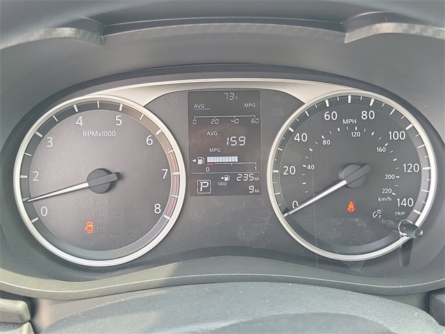 Vehicle image 8 of 25