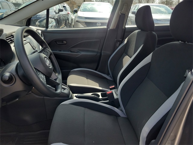 Vehicle image 5 of 25