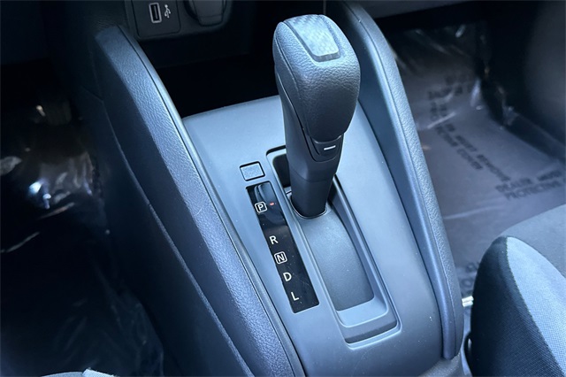 Vehicle image 23 of 37