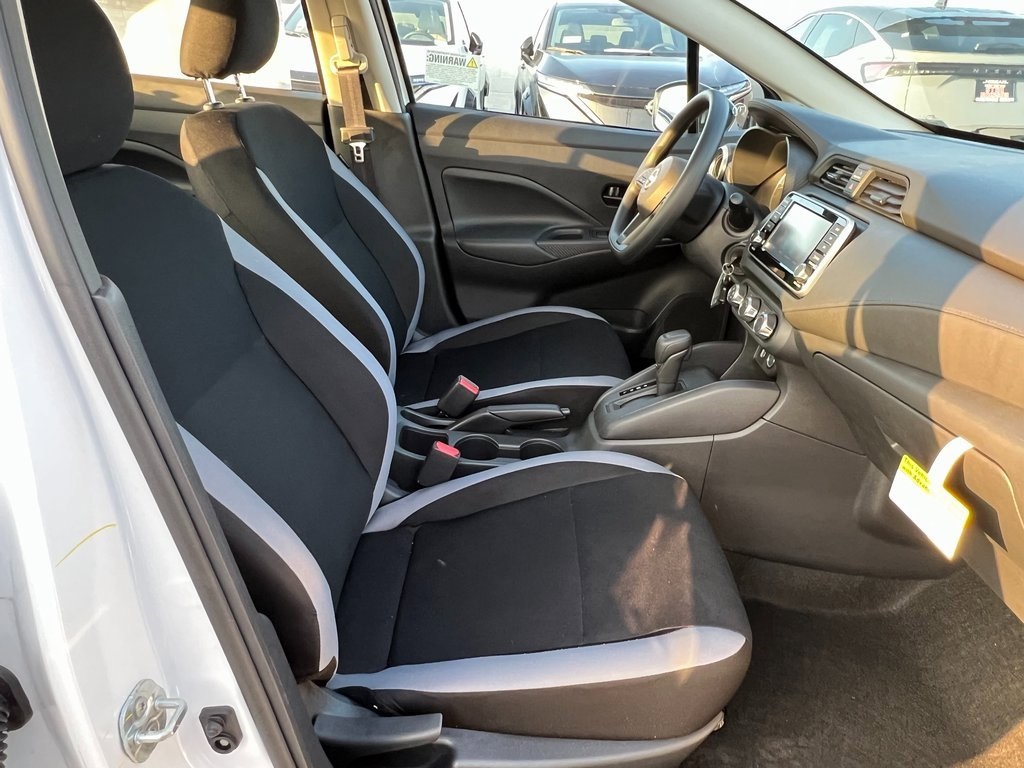 2025 Nissan Versa S Image 12 of 26