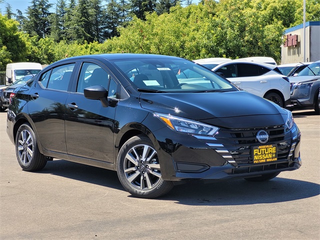 Vehicle image 2 of 10