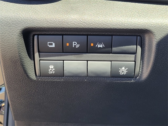 Vehicle image 10 of 10