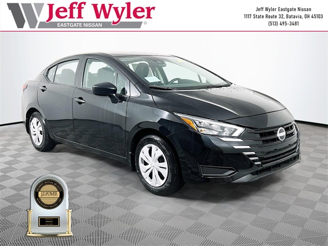 2025 Nissan Versa S Image 3 of 32