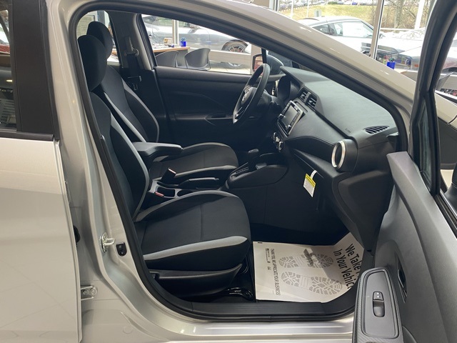 2025 Nissan Versa S Image 25 of 33