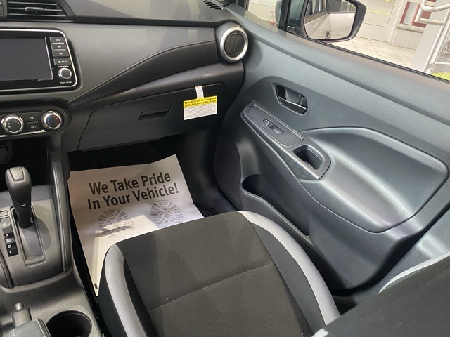 2025 Nissan Versa S Image 31 of 33