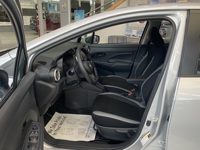 2025 Nissan Versa S Image 15 of 33