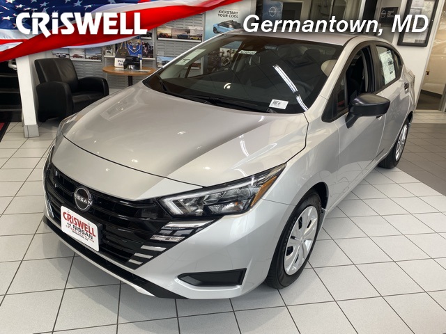 2025 Nissan Versa S Image 1 of 33