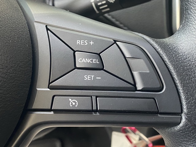 2025 Nissan Versa S Image 17 of 33