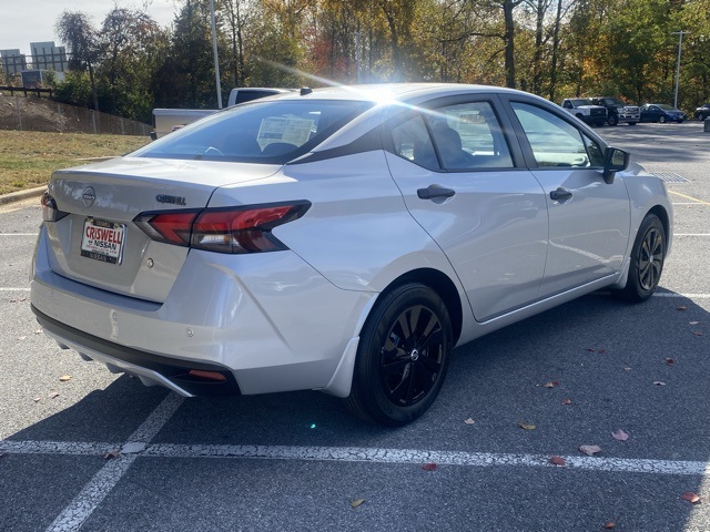 2025 Nissan Versa S Image 5 of 35