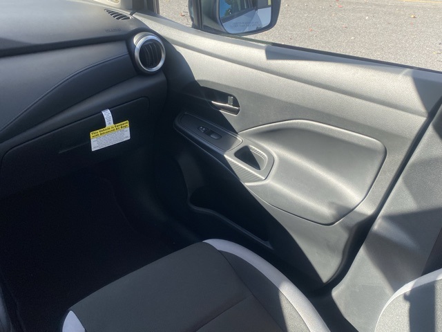 2025 Nissan Versa S Image 19 of 35