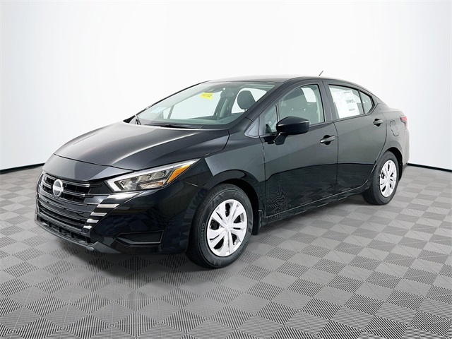2025 Nissan Versa S Image 1 of 32