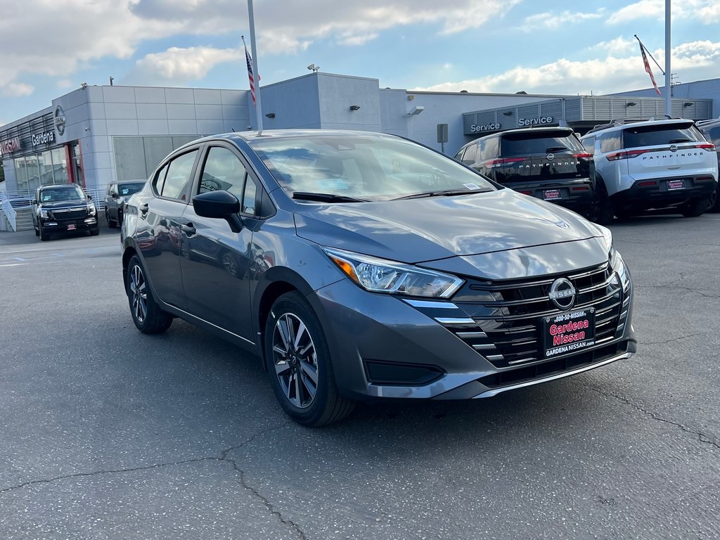 Vehicle image 4 of 27
