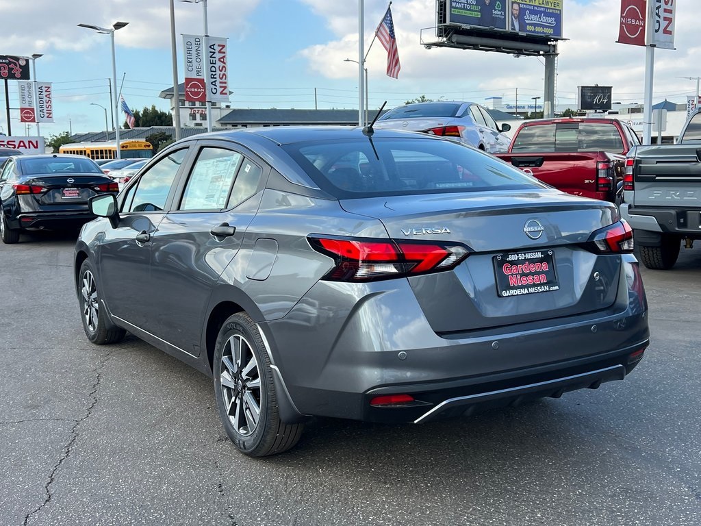 Vehicle image 8 of 27