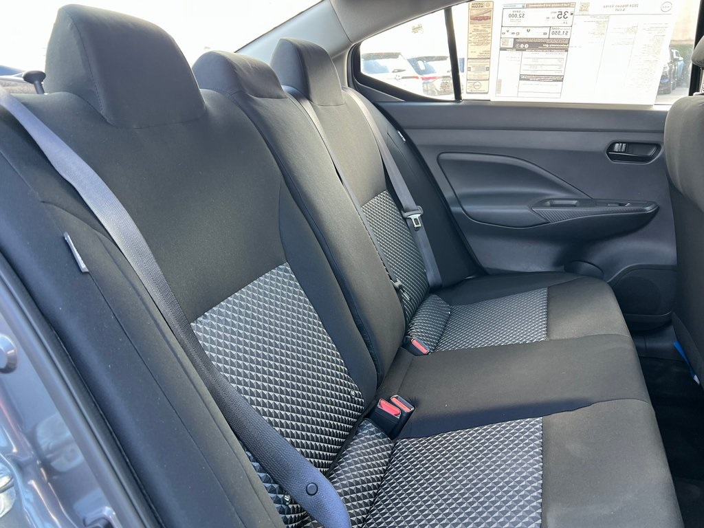 Vehicle image 11 of 27