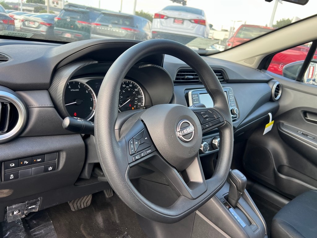 Vehicle image 17 of 27