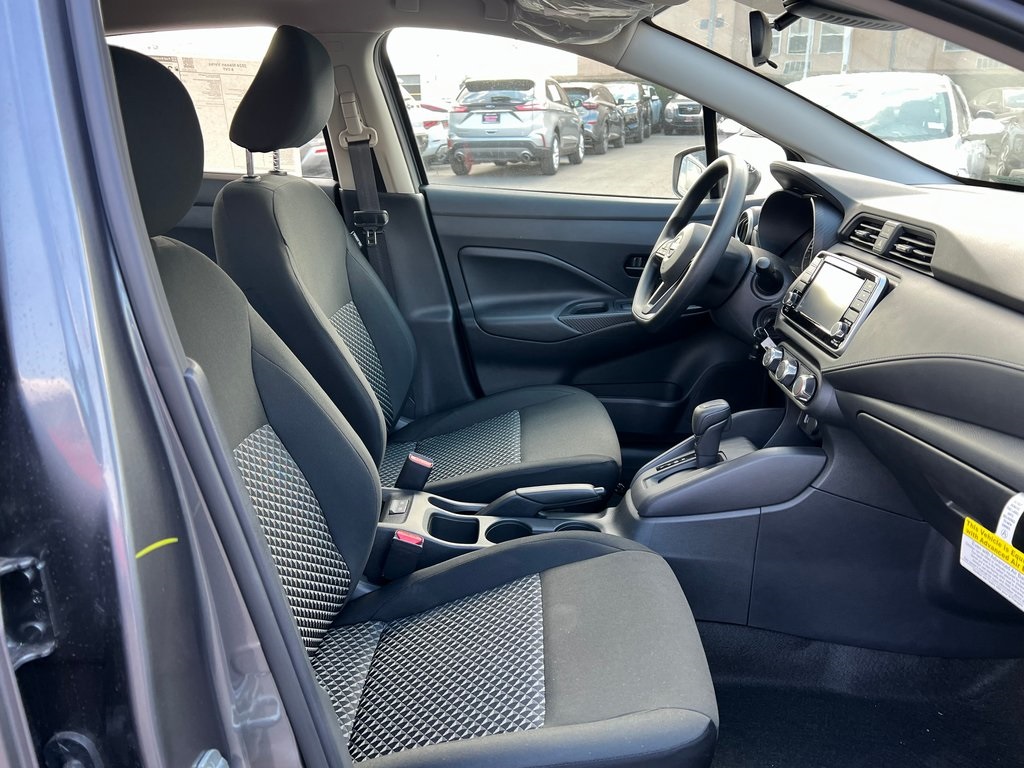 Vehicle image 13 of 27