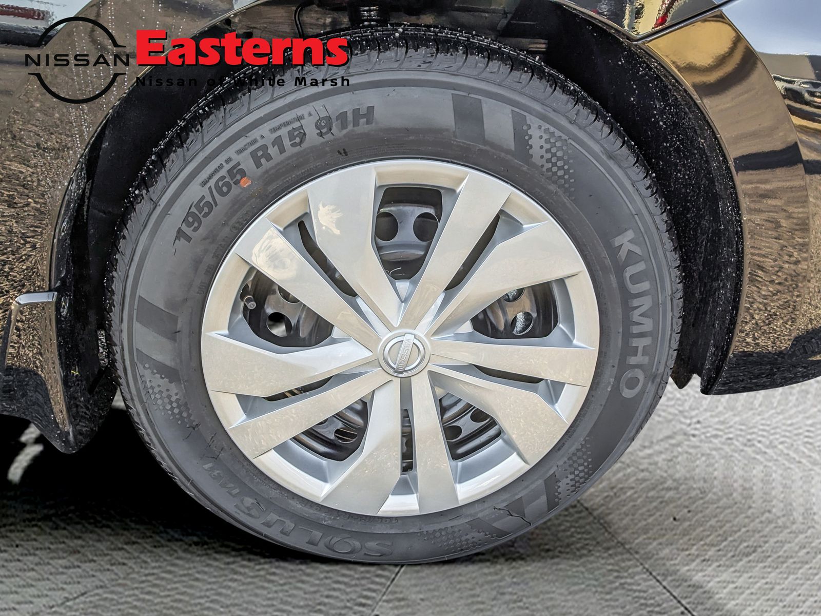 2025 Nissan Versa S Image 10 of 28