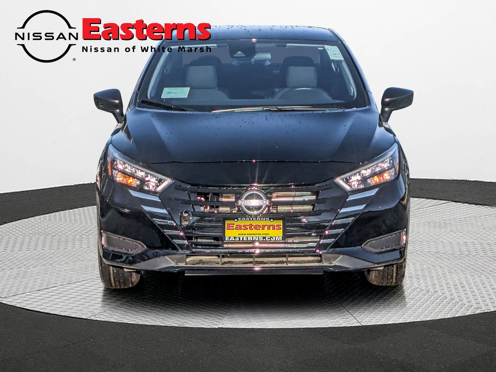 2025 Nissan Versa S Image 2 of 28