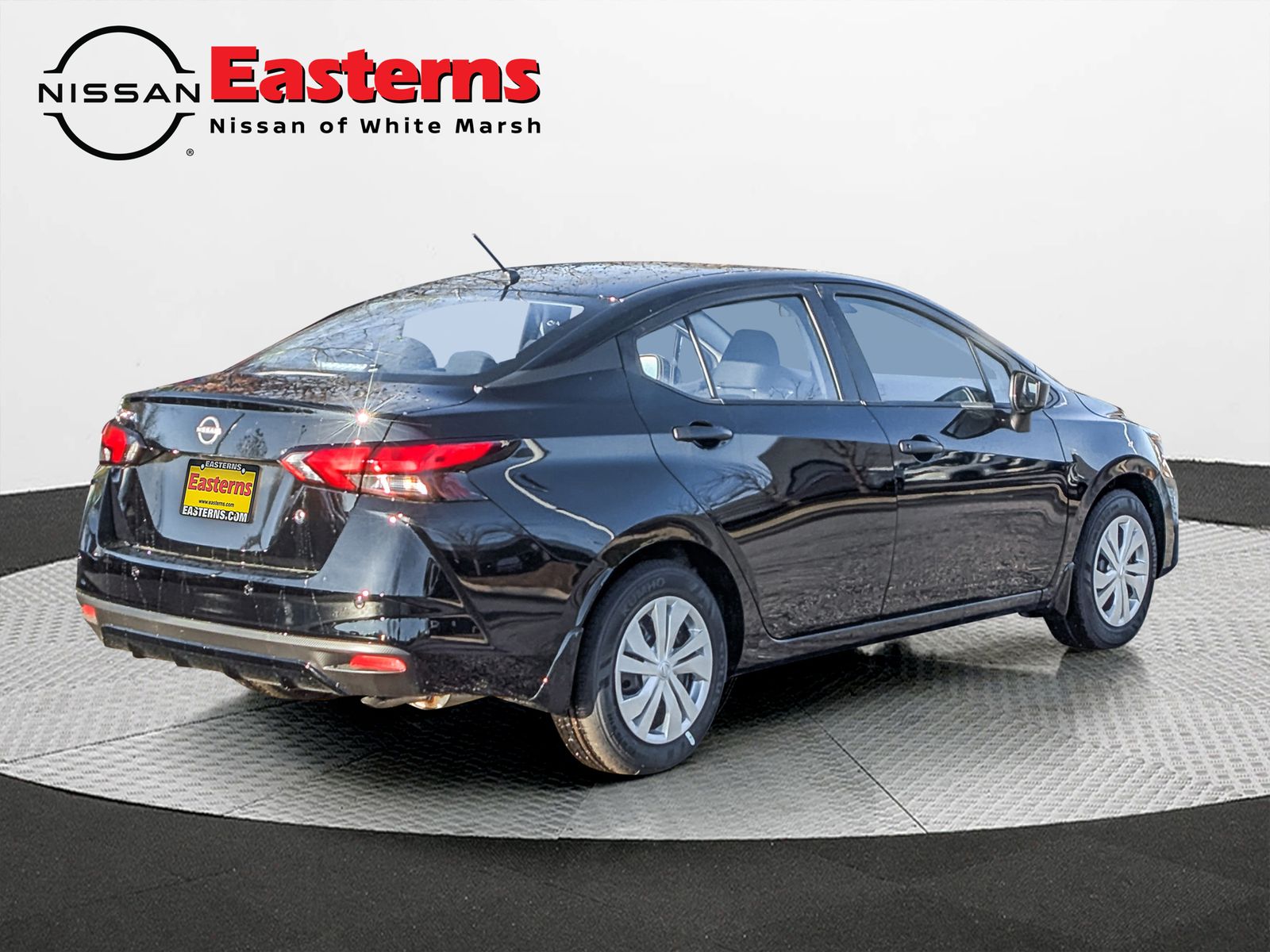 2025 Nissan Versa S Image 5 of 28