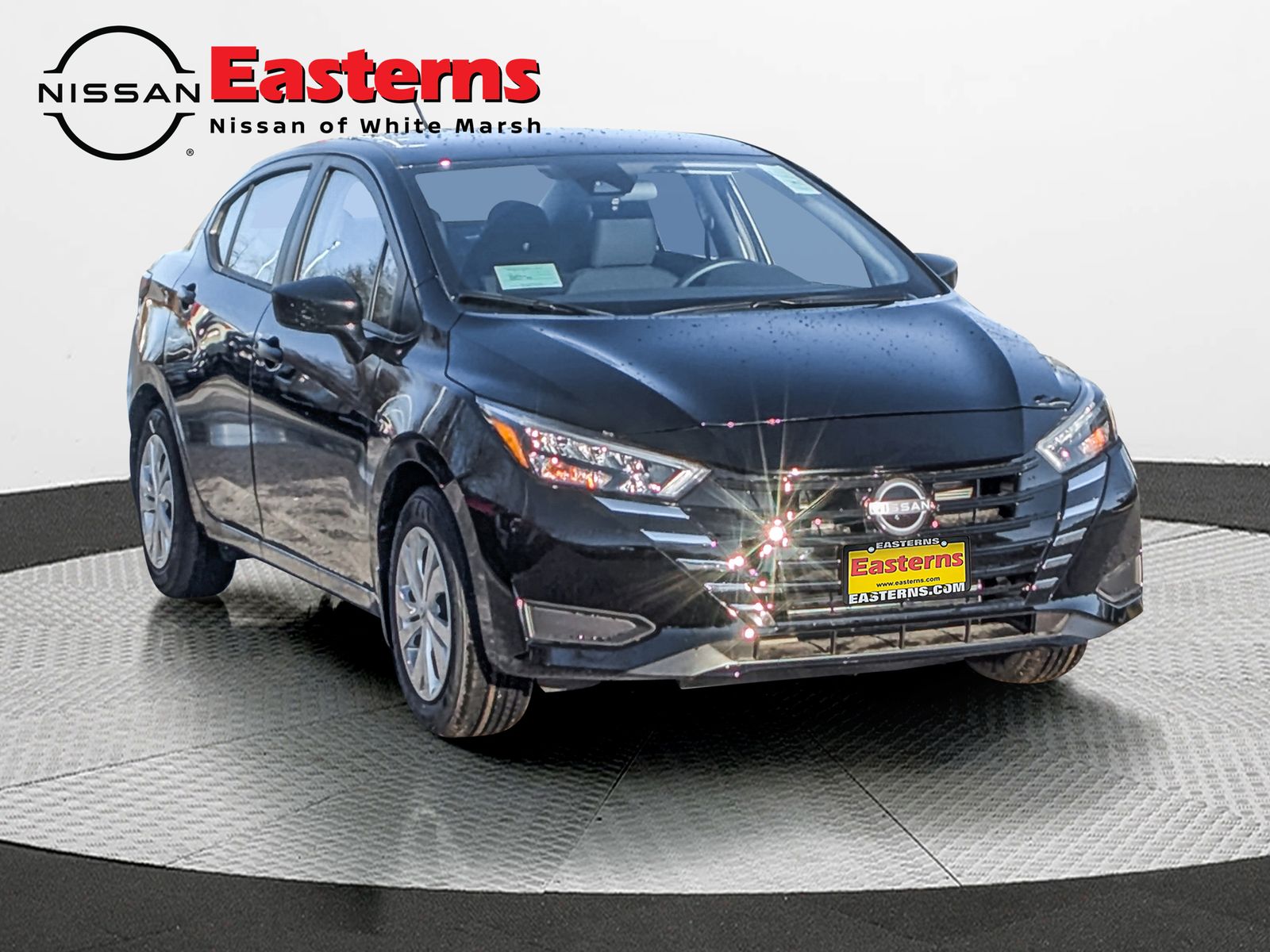 2025 Nissan Versa S Image 3 of 28