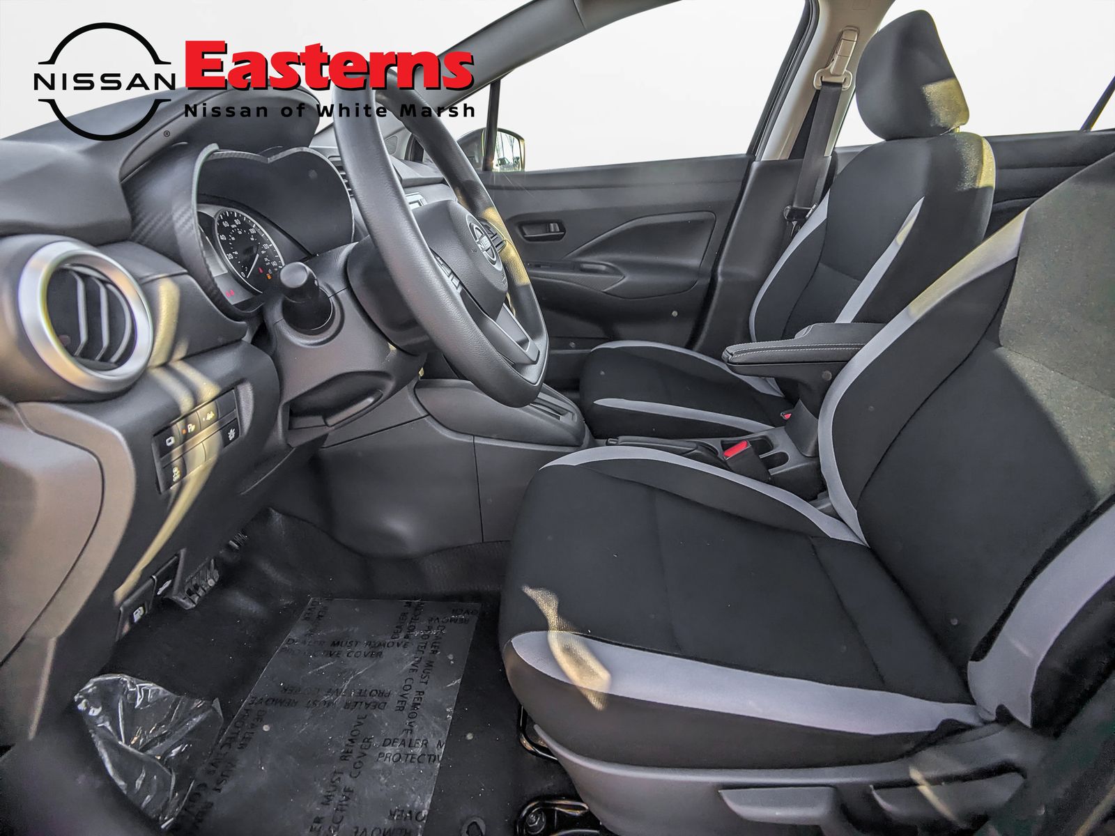 2025 Nissan Versa S Image 17 of 28