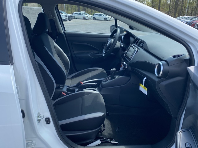 2025 Nissan Versa S Image 28 of 36