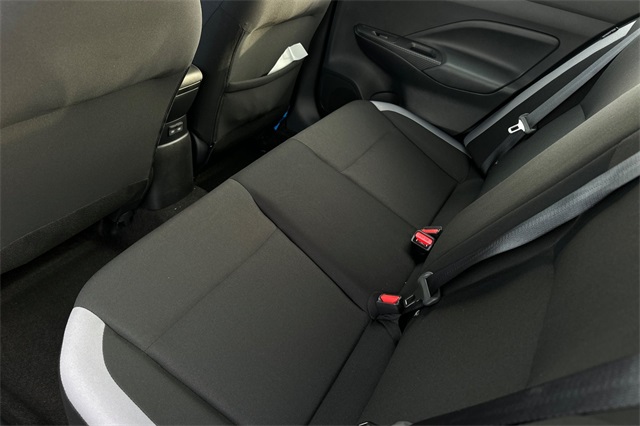 Vehicle image 9 of 20