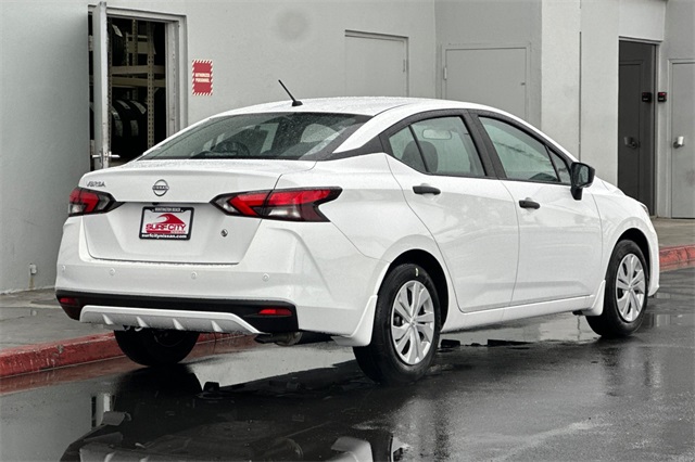 Vehicle image 4 of 20