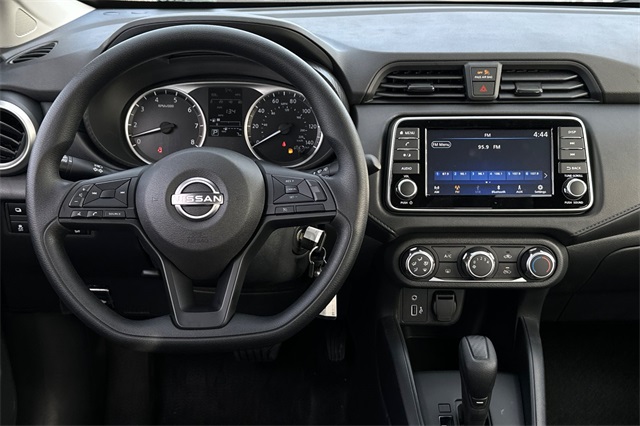 Vehicle image 11 of 20