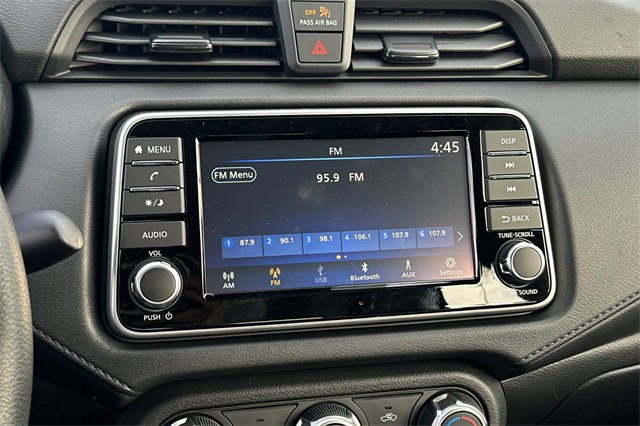 Vehicle image 14 of 20