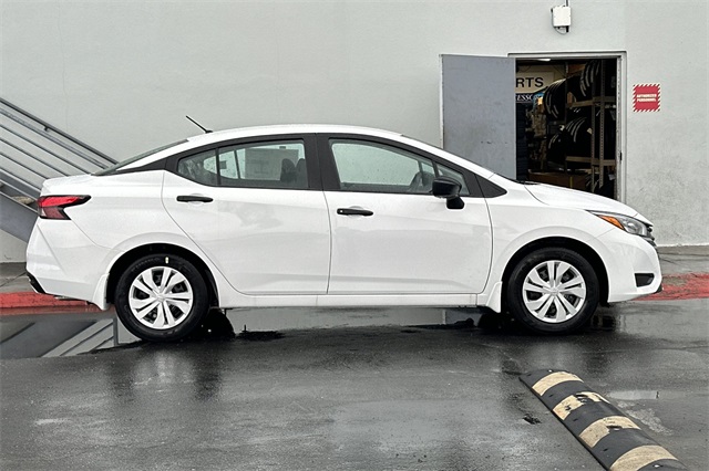 Vehicle image 3 of 20