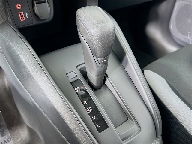 Vehicle image 22 of 32