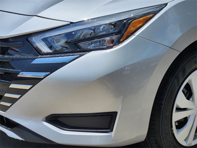 Vehicle image 20 of 22