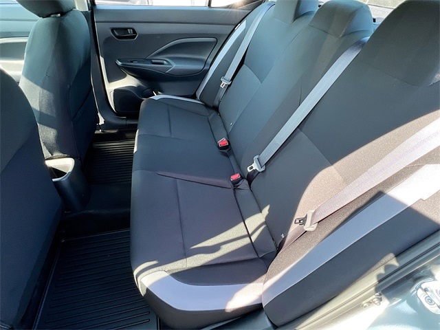 Vehicle image 12 of 32
