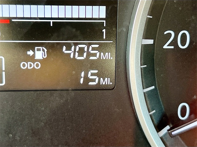Vehicle image 19 of 32