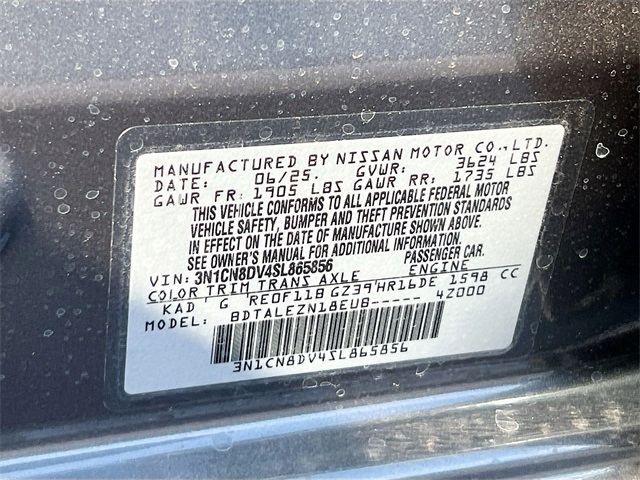 Vehicle image 27 of 32