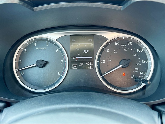 Vehicle image 18 of 32