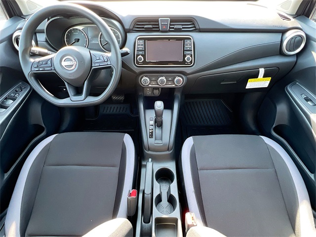 Vehicle image 17 of 32
