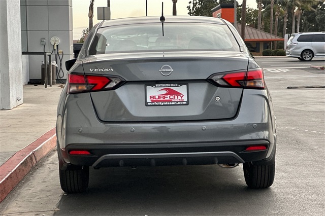 Vehicle image 5 of 19