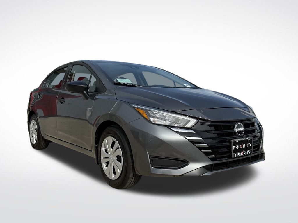 2025 Nissan Versa S Image 3 of 9